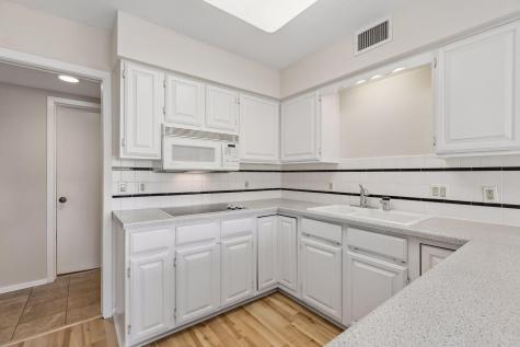 2221 Youngman Avenue Saint Paul MN 55116