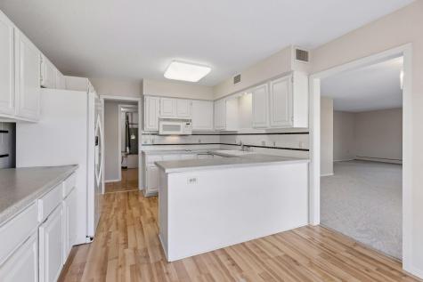 2221 Youngman Avenue Saint Paul MN 55116