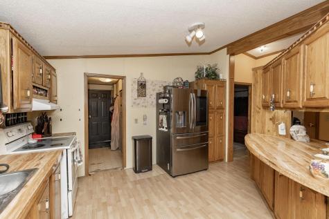 18 Horseshoe Bend Horace ND 58047