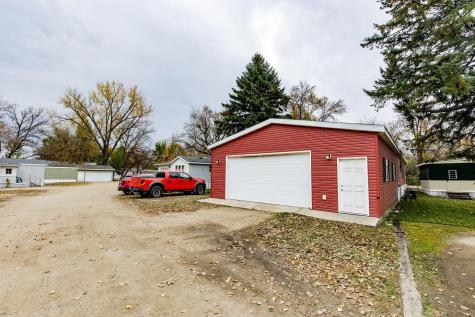 18 Horseshoe Bend Horace ND 58047