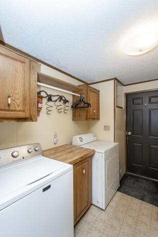 18 Horseshoe Bend Horace ND 58047