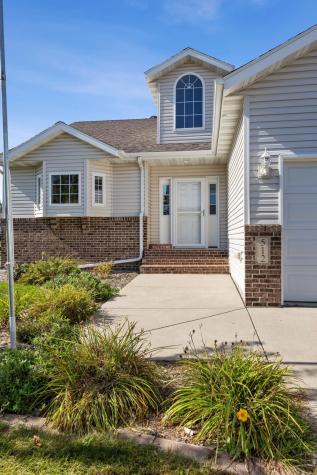 512 9th Street NE Dilworth MN 56529