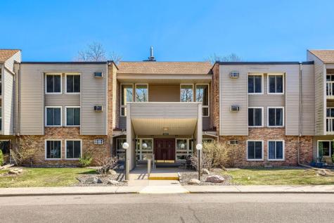 4045 Hodgson Road Shoreview MN 55126
