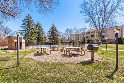 4045 Hodgson Road Shoreview MN 55126