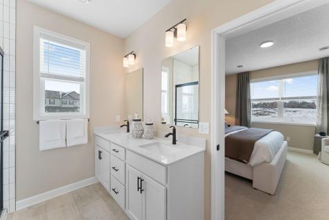 5194 Long Pointe Bay Woodbury MN 55129