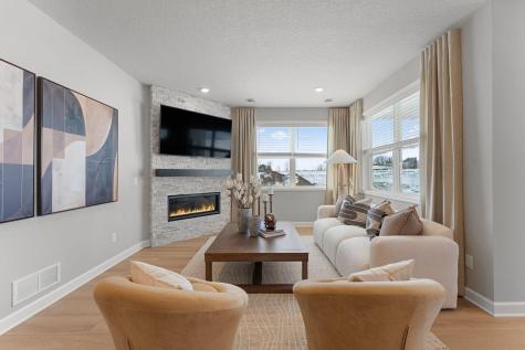 5194 Long Pointe Bay Woodbury MN 55129