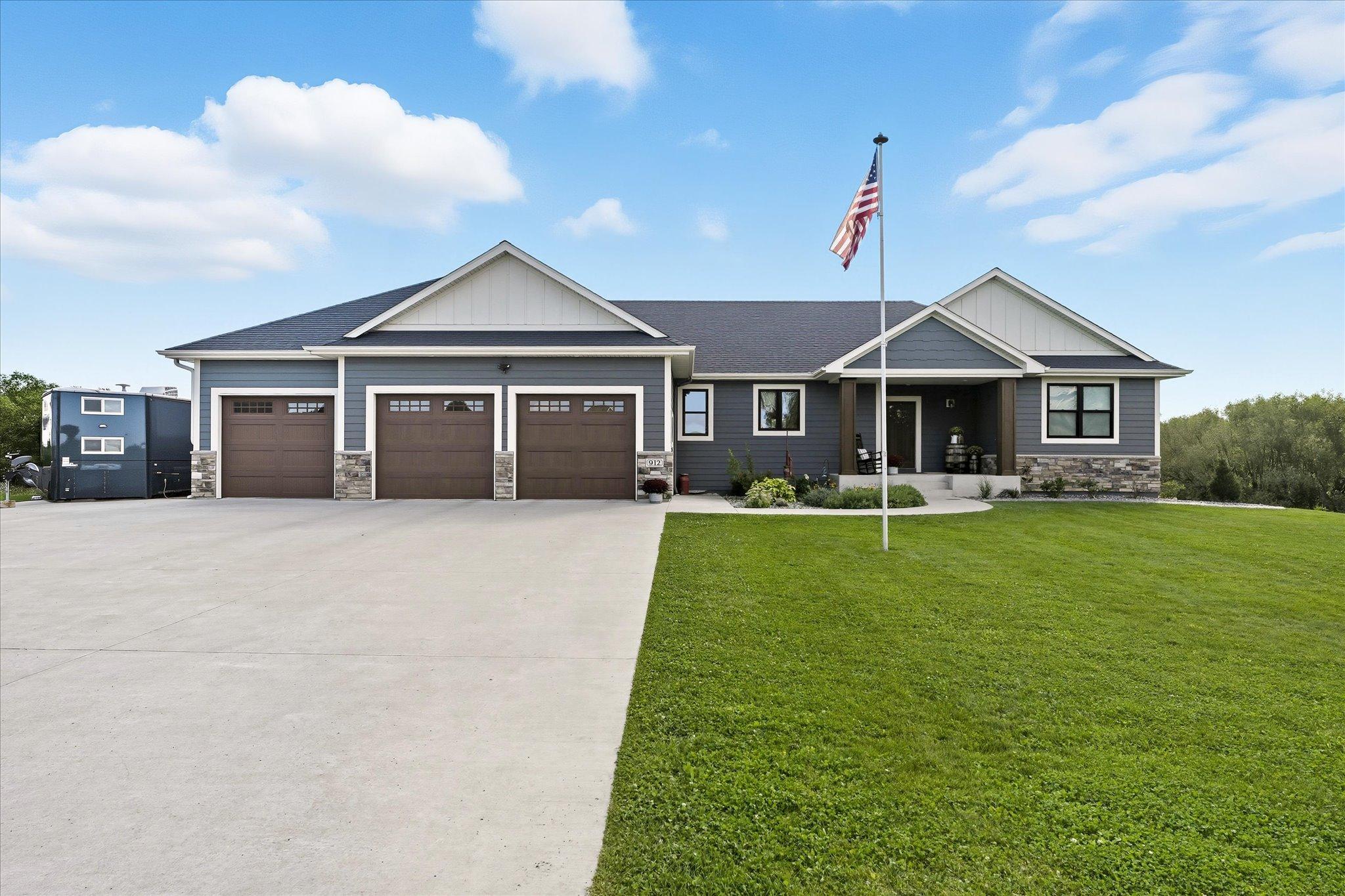 912 14th Street NE Montgomery MN 56069