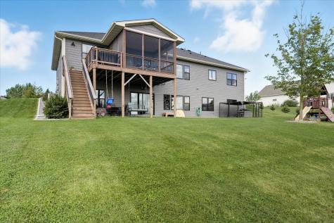 912 14th Street NE Montgomery MN 56069