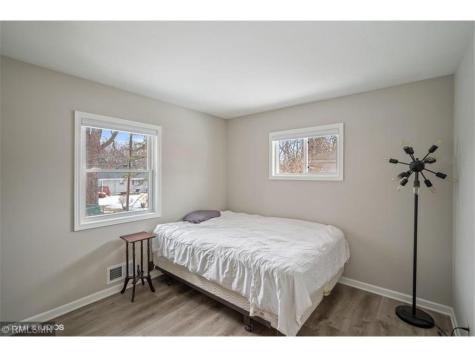 5825 Decatur Avenue N New Hope MN 55428