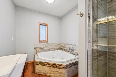 24560 Cedar Point Road New Prague MN 56071