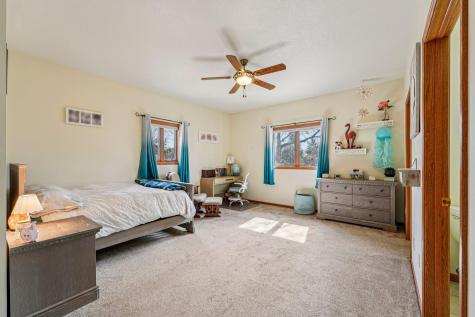 24560 Cedar Point Road New Prague MN 56071
