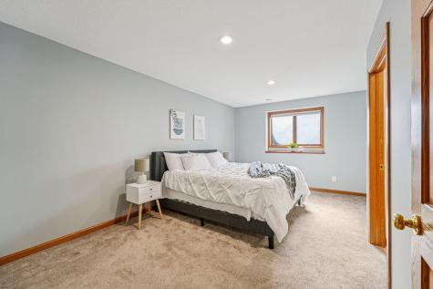 24560 Cedar Point Road New Prague MN 56071
