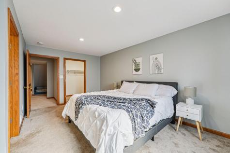 24560 Cedar Point Road New Prague MN 56071
