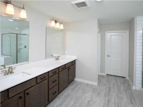 1473 Philipp Way Shakopee MN 55379