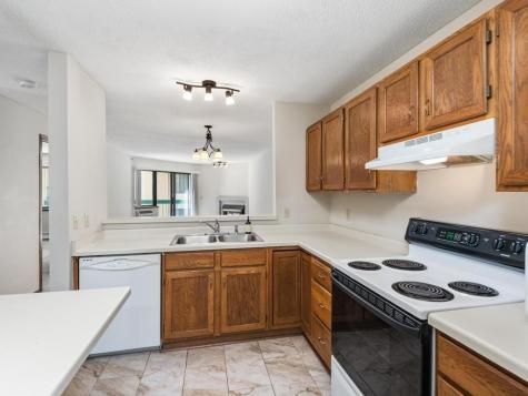 7605 Edinborough Way Edina MN 55435