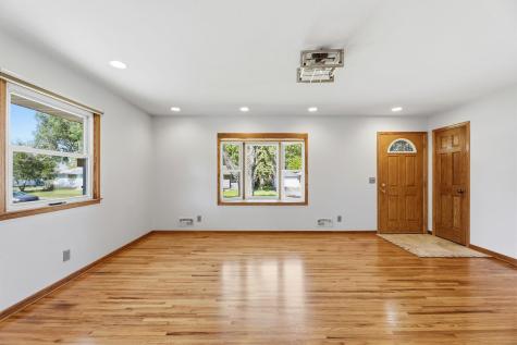 5900 Ensign Avenue N New Hope MN 55428
