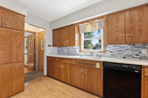 5900 Ensign Avenue N New Hope MN 55428
