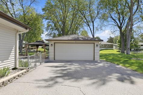 5900 Ensign Avenue N New Hope MN 55428