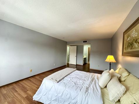 4120 Parklawn Avenue Edina MN 55435