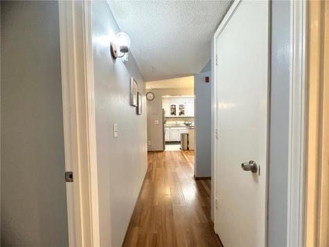4120 Parklawn Avenue Edina MN 55435