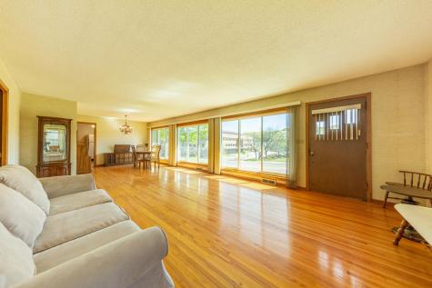 223 Central Avenue N Wayzata MN 55391