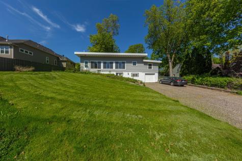 223 Central Avenue N Wayzata MN 55391