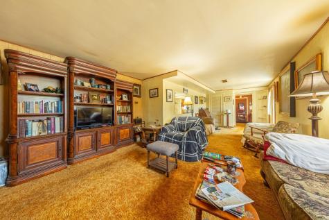 223 Central Avenue N Wayzata MN 55391