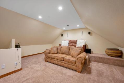 5134 340th Avenue Blue Earth MN 56013