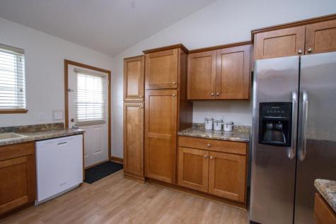 320 Gull Path Mankato MN 56001