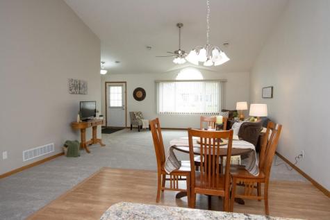 320 Gull Path Mankato MN 56001