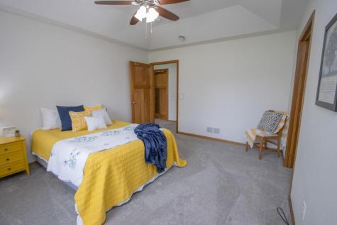 320 Gull Path Mankato MN 56001