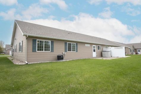 320 Gull Path Mankato MN 56001