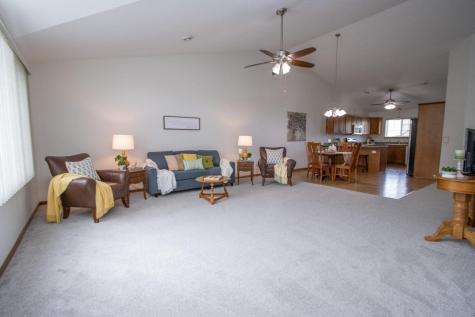 320 Gull Path Mankato MN 56001