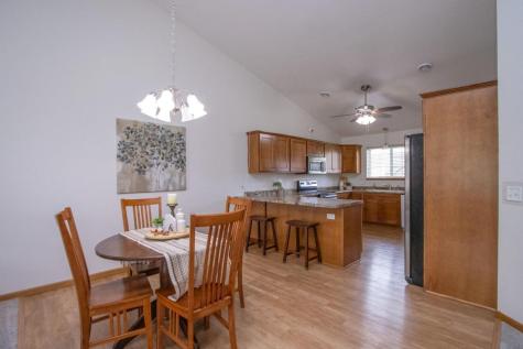 320 Gull Path Mankato MN 56001