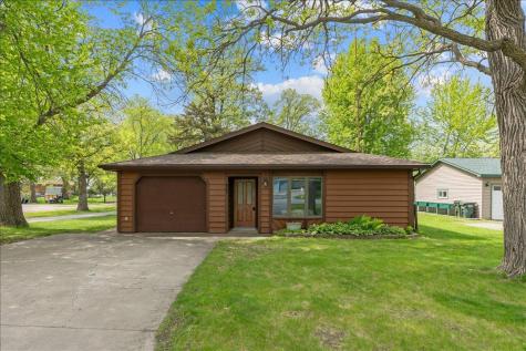 605 Chinook Avenue SW Avon MN 56310