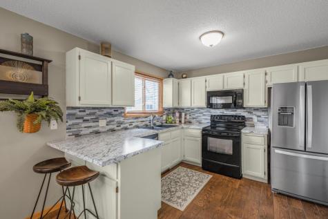 12849 82nd Place N Maple Grove MN 55369