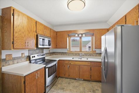 327 2nd Street NE Barnesville MN 56514