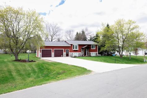 1312 Moorstone Drive NE Alexandria MN 56308
