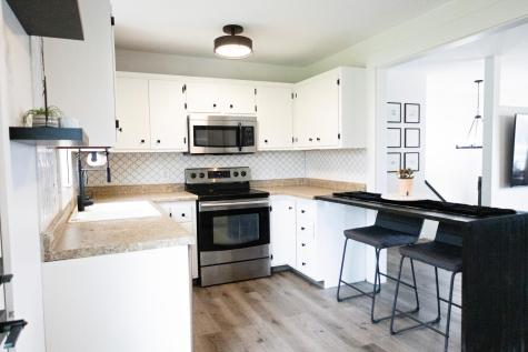 1312 Moorstone Drive NE Alexandria MN 56308