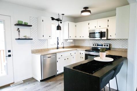 1312 Moorstone Drive NE Alexandria MN 56308