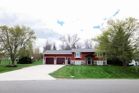 1312 Moorstone Drive NE Alexandria MN 56308