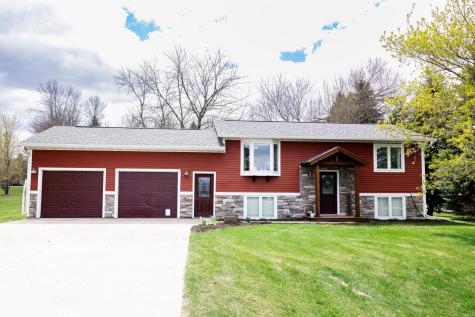 1312 Moorstone Drive NE Alexandria MN 56308