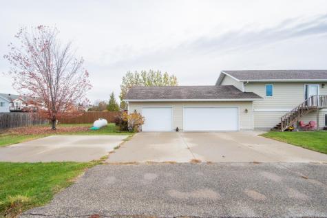 421 Lind Boulevard Harwood ND 58042