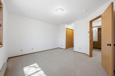 1908 20th Avenue S Fargo ND 58103
