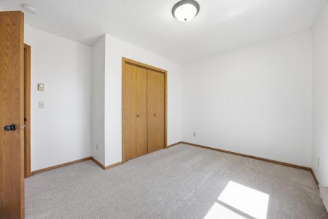 1908 20th Avenue S Fargo ND 58103