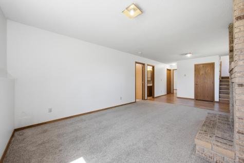 1908 20th Avenue S Fargo ND 58103