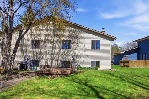 1908 20th Avenue S Fargo ND 58103
