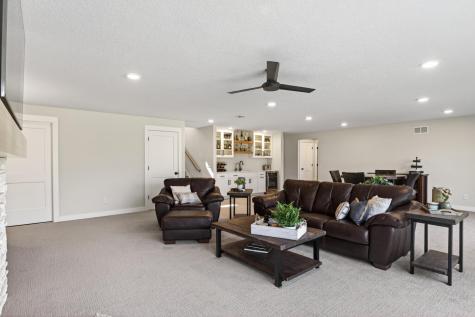 20718 Tamarack Street NW Oak Grove MN 55011