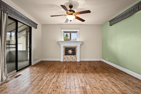 735 2nd Avenue NW Valley City ND 58072