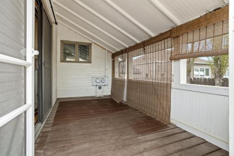 735 2nd Avenue NW Valley City ND 58072